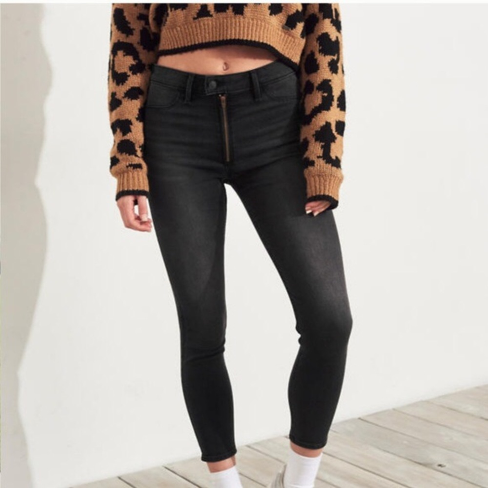 Hollister Advanced Stretch High-Rise Jean Legging